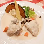 大山鷄と野菜のクリーム煮込み Braised Chicken and Vegetables with Cream（ふれんち食堂UMEYA）