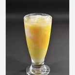 マンゴーラッシーMango Lassi（エベレスト・ロティー・カフェ）