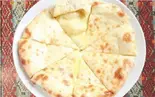 ココナッツチーズナン Coconut Cheese Naan（CURRY KING KOKUBUNGI）