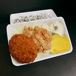 【選べる唐揚とコロッケ】からコロ弁当（チキラボPLUS朝霞店）
