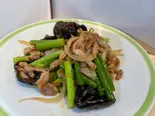 豚細切り肉とニンニクの芽炒め定食(ジロー's テーブル 東武練馬イオン前店)