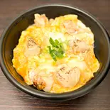 超お得‼炭火香るとろ～り卵の親子丼セット（【800円カレー！大盛り無料！】腹ぺこ食堂）