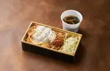茶美豚かつ重<味噌汁付>（とんかつまい泉 青山本店）