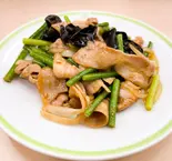 豚肉とニンニクの芽炒め（ジロー‘S テーブル 東武練馬南口店）