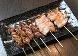 炭火焼き豚串 6本盛り / Charcoal-Grilled Pork Skewers (6 pcs)（炭火BULL鶏 相模大野店）