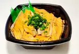 焦がししょうゆの炙りサーモン Salmon burnt Soy Sauce Bowl（サーモン 湊 駒込東口店）