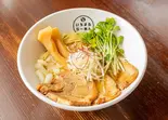 弐丸チャーシューめん(刻み大葉香るあっさり鶏白湯)（いちまるらーめん）