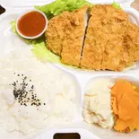 熟成豚の厚切りトンカツ弁当(オモロスポーツ)