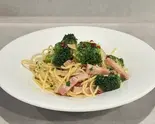 ベーコンとブロッコリーのペペロンチーノ（dining bar bee）