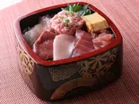 まぐろ重〜本まぐろ中とろ入り〜(柿家すし 神田店)