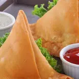 サモサ(2P)/Samosa（南インドエスニックレストランエローラパレス洗足池）