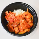 旨辛豚カルビ丼(焼肉 KYO ICHI)