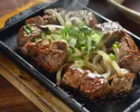 牛モモ肉ステーキ/Beef Round Steak（アジアンキッチン＆バル 月のあかり）