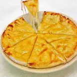 ハニーチーズナン Honey Cheese Naan（インドネパールカレーガネーシャキッチン）