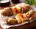 チキンシシケバブ 2本with ヨーグルトソース（Mrs Istanbul Kebab Delivery 高宮1丁目2号店）