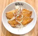 鶏辛丼（らーめん専門 Chu-Ru-Ri）