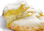 チーズナン/Cheese Nan（ネパールカレー ナマステキッチン）
