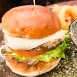 チーズバーガー（Smoky Monkey Hamburger）
