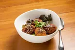 なんこつ入りつくね丼（cafe PLUS）