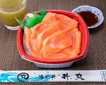 サーモン丼（丼丸どんどん 旗の台所）