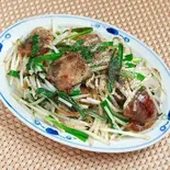 レバニラ炒め定食 Stir-Fried Liver and Leeks Set meal(らあめん渋谷三丁目)