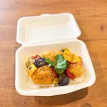 ハニーマスタードチキン丼(カフェ ミニヨン)