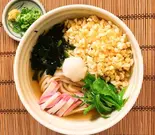 冷したぬきうどん（京うどんの店 夢吟坊 三宿本店）
