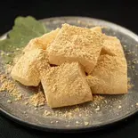 厳選わらびもち きなこ Selected Warabi Mochi Kinako（【麻婆ラーメンと炒飯】麺炒菜館 西小山店）