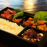 おにやんまオールスター重（焼肉居酒屋おにやんま大宮店）