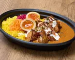 半熟煮卵＆チキンオーバーカレー Egg Chicken Over Curry（WY チキンオーバーライスカレー WHITE YELLOW 下赤塚）