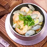 海老とアサリの釜飯（釜飯の店 板焚屋）