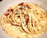 濃厚カルボナーラ 人気パスタ 麺大盛りサービス無料（キッチン シバ）