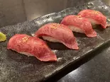和牛炙り肉寿司4貫（牛将）