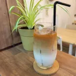 アイスカフェオレ/ Iced Cafe Au Lait（Kitchen MARIMO）
