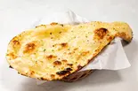 Garlic naan ガーリックナン（クリスタルジョジョすすきの店）