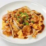 海老と玉子の炒め黒胡椒ソースがけ（上海イーエックス池尻店）