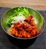 ヤムニョムチキン丼（韓国屋台酒場 韓兵衛 町田ジョルナ店）