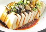 ピータン豆腐(皮蛋豆腐)ピータン豆腐(皮蛋豆腐)（萬来仙閣）