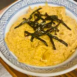 親子丼(香の物付)（そば処 甚五郎）