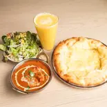 ランキング#1チーズナンカレーセット[CHEESE NAN SET]（インドレストラン＆バー ムナル）