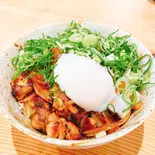 若鶏のねぎ温玉スタミナ焼肉丼【温玉】（【宅配どんぶり】 丼市場）