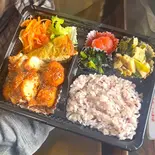 7種類の手作りランチボックス（Cafe Freedom）