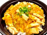餡掛け旨辛チキン丼(低温調理のステーキ丼屋)