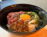 マグロの山かけ丼（大阪名物大衆酒場 串カツとたこ焼きのらっしゃいセー）