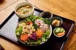 糖質オフ！ヘルシーポキ丼と具だくさんの豚汁（パーラー躙口）