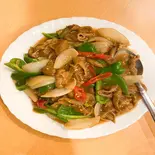 豚もつとピーマン炒め（香港料理 華縁）