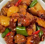 鶏肉とジャガイモの甘辛煮(土豆烧鸡块)（辛苑 上野店）