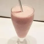ストロベリーシェイク Strawberry  Shake（インド料理ディビー）