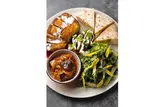 チキンメゼプレート / Chicken Mezze Plate(Salam/サラーム)
