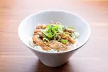 にんにくせせり丼（ニクタラシ金山店）